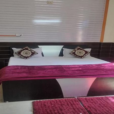 Goroomgo New Ashiyana Palace Varanasi Esterno foto