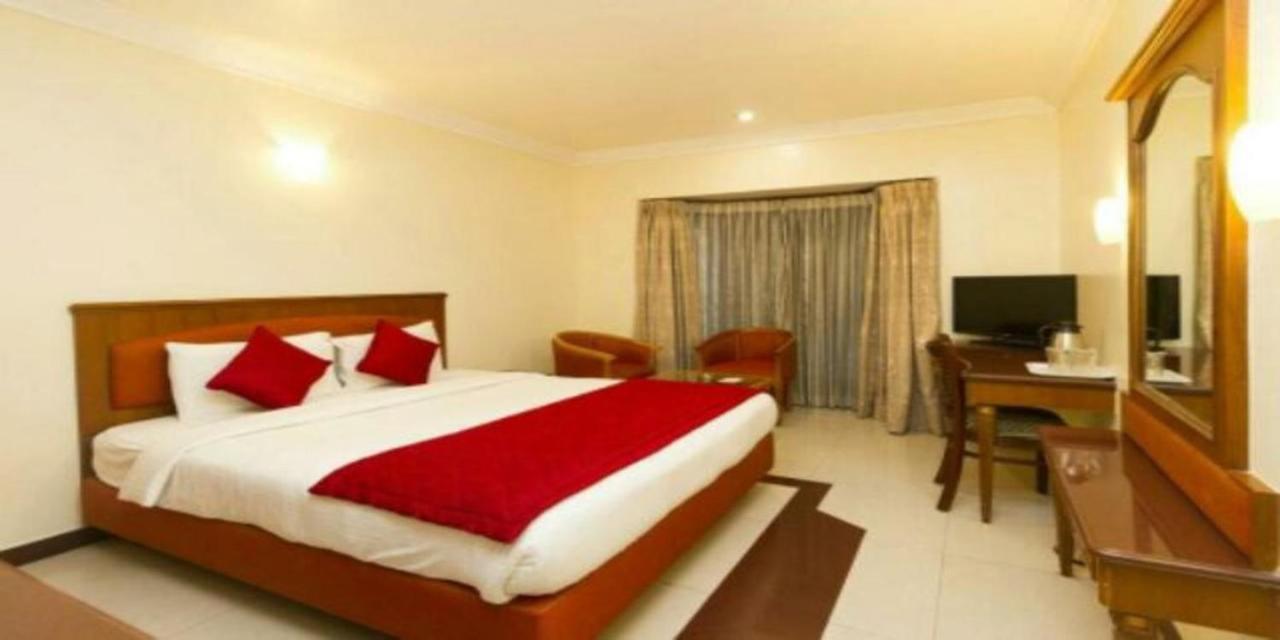 Goroomgo New Ashiyana Palace Varanasi Esterno foto