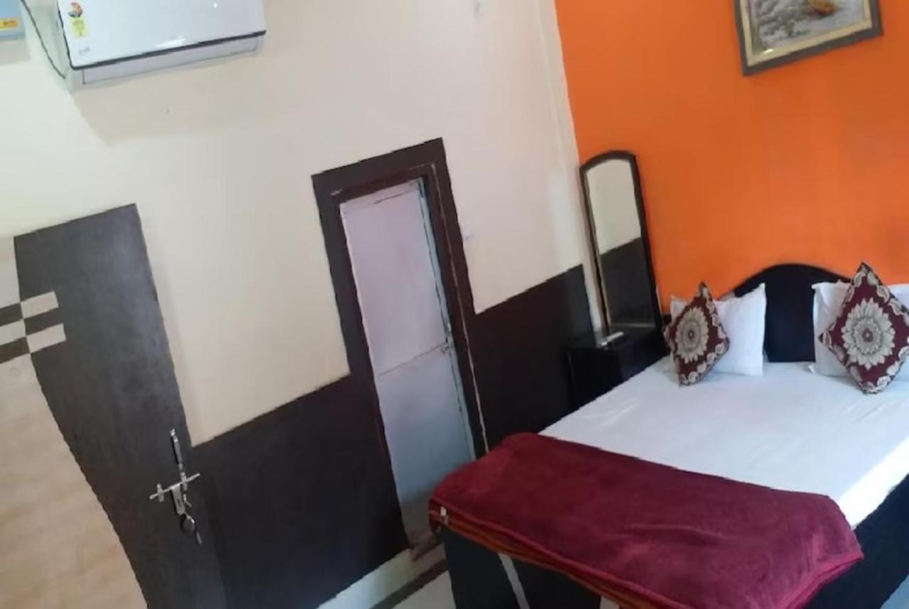 Goroomgo New Ashiyana Palace Varanasi Esterno foto