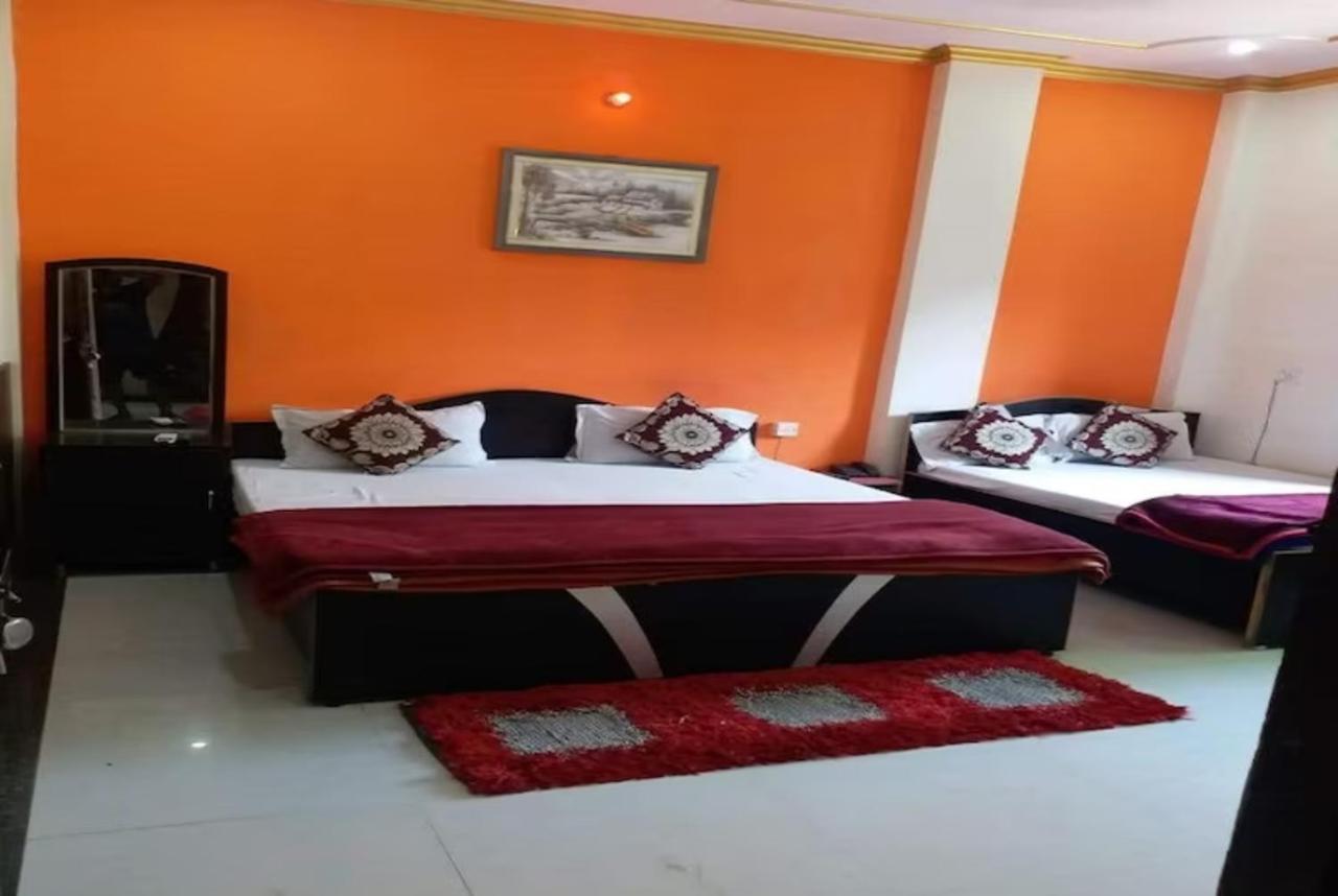 Goroomgo New Ashiyana Palace Varanasi Esterno foto