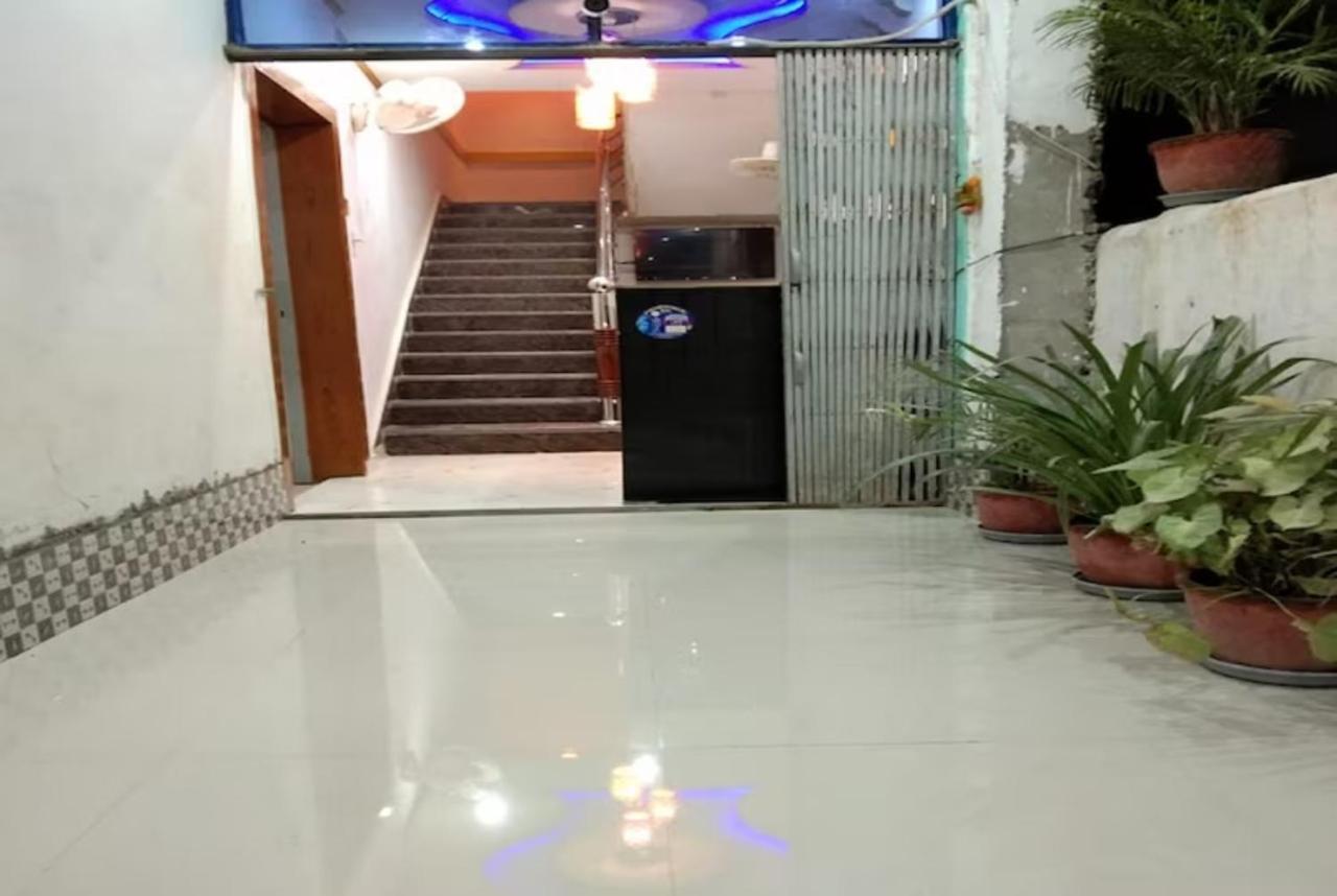 Goroomgo New Ashiyana Palace Varanasi Esterno foto